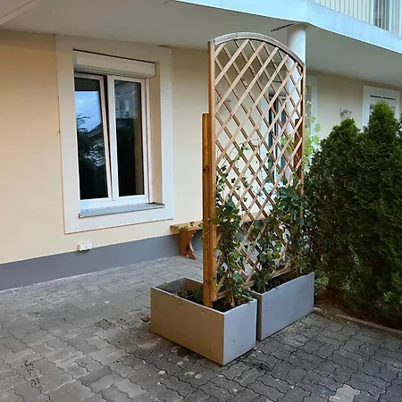 Center No 1 Apartman